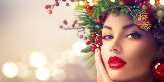 Welcome Christmas! Ποιες θεραπείες ομορφιάς θα σε κάνουν να λάμψεις ως τα Χριστούγεννα;
