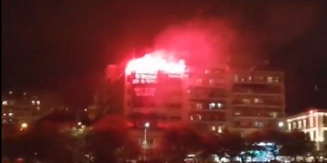 Θεσσαλονίκη: Πορεία αλληλεγγύης στις καταλήψεις – Πυρσοί στο Εργατοϋπαλληλικό Κέντρο