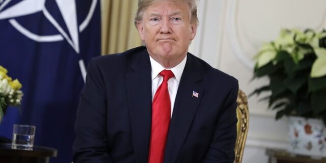 Επιτροπή Πληροφοριών: Ο Τραμπ επεδίωξε την ανάμιξη ξένης χώρας στις εκλογές, απείλησε μάρτυρα