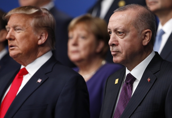 Στρατιωτική βοήθεια από τις ΗΠΑ ζήτησε η Τουρκία για να τη “σώσουν” στη Συρία
