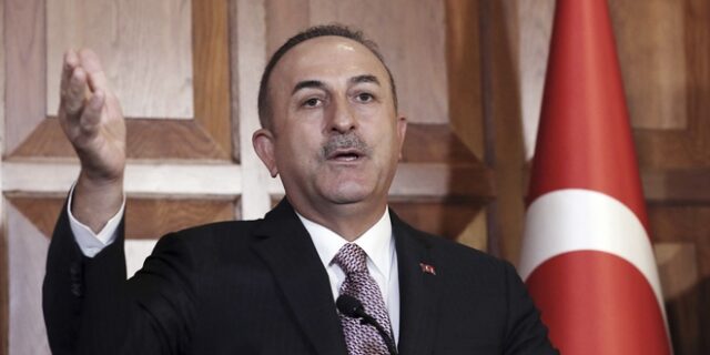 Τσαβούσογλου: “Θέλουν να μετατρέψουν τη Λιβύη σε Συρία”