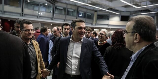Η “χειμερινή σύναξη” των “πασοκογενών” και τα μηνύματα της ομιλίας του Αλέξη Τσίπρα