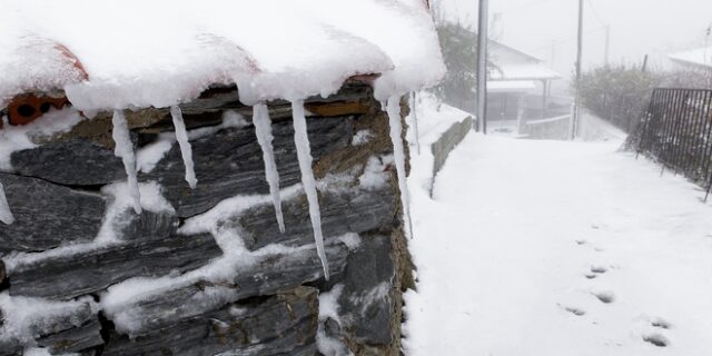Καιρός: Προ των πυλών η “Ζηνοβία” – Χιόνια και πολικές θερμοκρασίες σε περιοχές με χαμηλό υψόμετρο