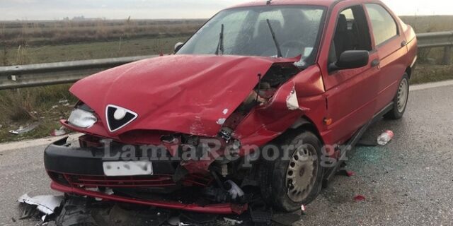 Λαμία: Τροχαίο σε παράδρομο – 4 τραυματίες