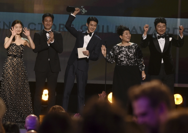 SAG Awards 2020: Τα “Παράσιτα” έγραψαν ιστορία – Όλα τα βραβεία