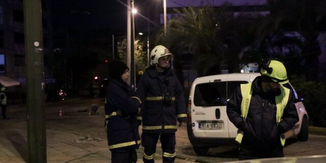 Λεωφόρος Αθηνών: Διακοπή κυκλοφορίας στον παράδρομο λόγω σπασμένου αγωγού ύδρευσης