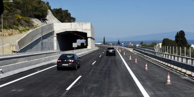 Κορονοϊός: Μόνο υπηρεσίες ταχυφαγείου στους αυτοκινητοδρόμους