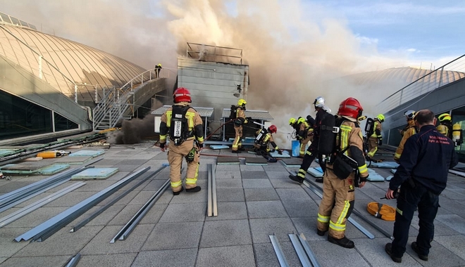 Ισπανία: Κλειστό το αεροδρόμιο στο Αλικάντε λόγω φωτιάς στη στέγη