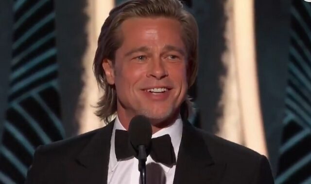 Χρυσές Σφαίρες: Η Jennifer Aniston κοιτά συγκινημένη τον Brad Pitt και οι φήμες για επανασύνδεση οργιάζουν