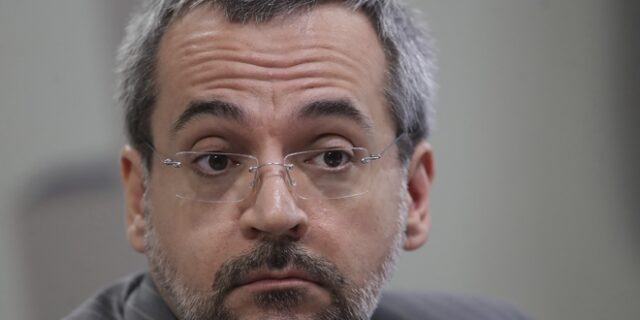 Βραζιλία: Ο υπουργός Παιδείας κάνει ορθογραφικά λάθη στο Twitter και προκαλεί “χαμό”