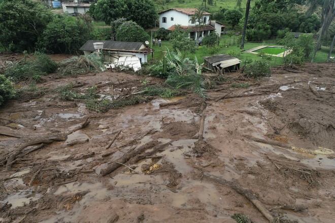 Βραζιλία: Πέντε νεκροί από καταρρακτώδεις βροχές