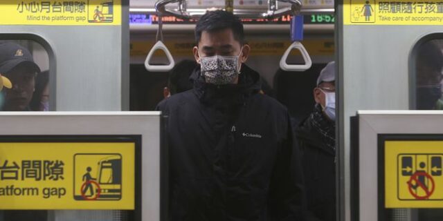 Ιταλία: “Κυνηγούν” τον Κοροναϊό και σε σιδηροδρομικούς σταθμούς