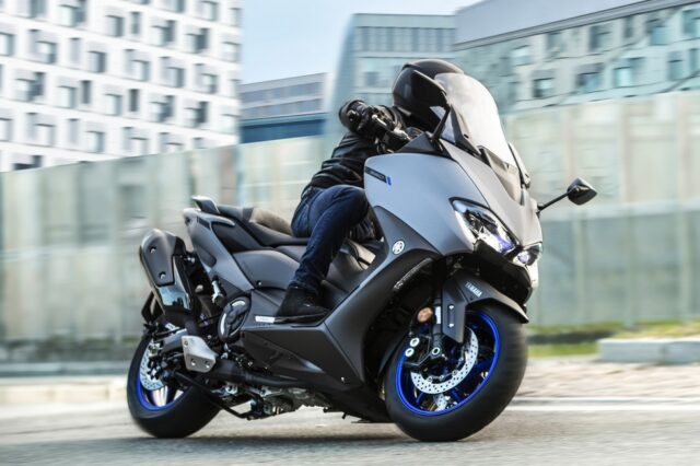 Yamaha TMAX 560 & ΤMAX Tech Max 560: η 6η γενιά του sport scooter