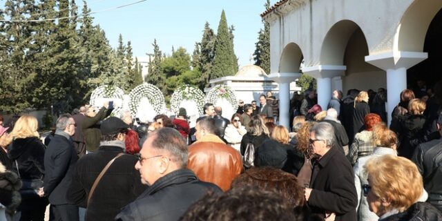 Έρρικα Μπρόγιερ: Πλήθος κόσμου στο τελευταίο αντίο