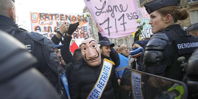 Γαλλία: Νέες διαδηλώσεις στο Παρίσι ενάντια στη μεταρρύθμιση του συνταξιοδοτικού