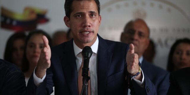 Συνάντηση Γκουαϊδό με τον Ζοζέπ Μπορέλ