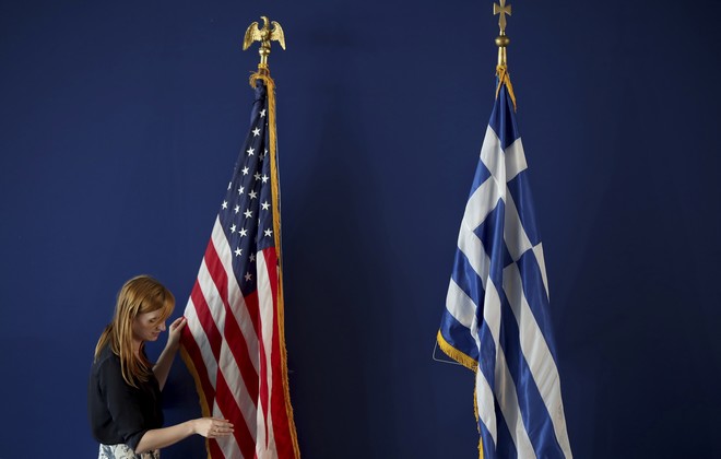 Η Αθήνα αισιοδοξεί ότι θα δοθεί συνέντευξη Τύπου μετά τη συνάντηση Μητσοτάκη – Τραμπ
