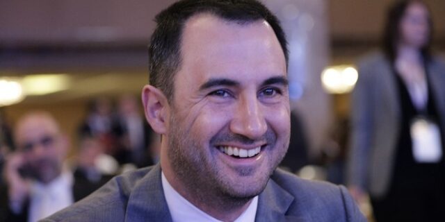 Χαρίτσης: Εξοργιστικά κατώτερη των περιστάσεων η απόφαση του Eurogroup