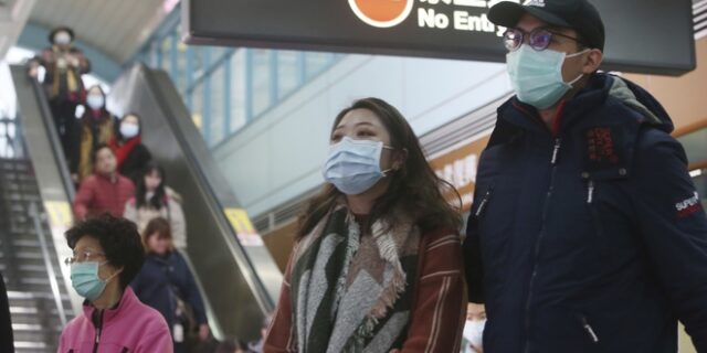 ΠΟΥ για Κοροναϊό: Οι χώρες πρέπει να διατηρήσουν τα σύνορά τους