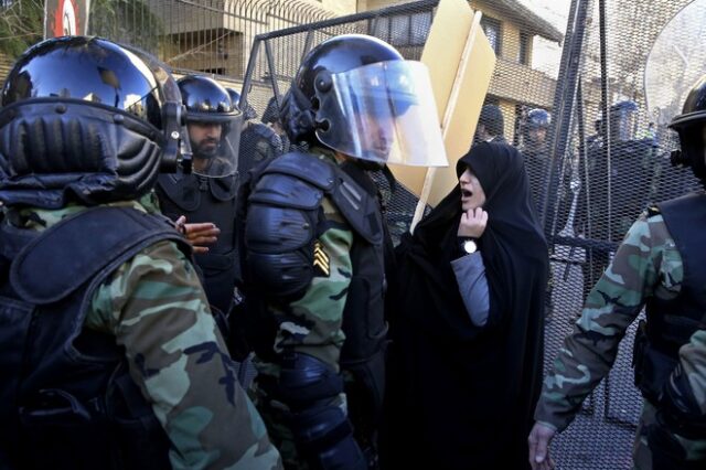 Ιράν: Η Διεθνής Αμνηστία καταγγέλλει τη βίαιη καταστολή κατά διαδηλωτών