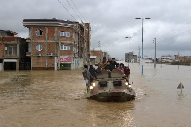 Ιράν: Τουλάχιστον τρεις νεκροί από πλημμύρες