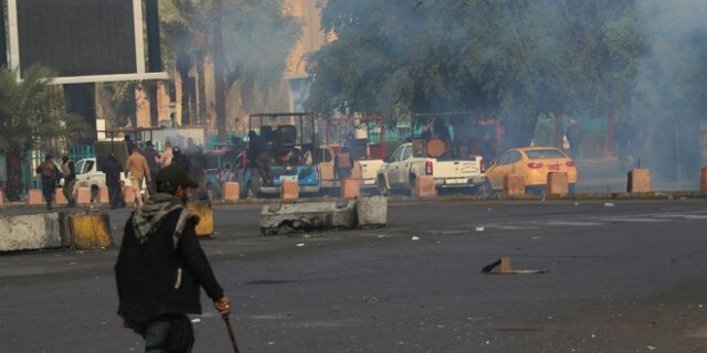 Χάος στο Ιράκ: Συγκρούσεις διαδηλωτών και δυνάμεων ασφαλείας – Χρήση πραγματικών σφαιρών