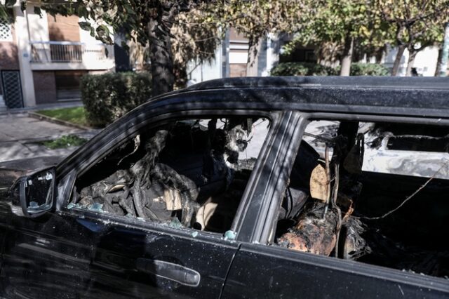 Εμπρησμοί αυτοκινήτων στο κέντρο της Θεσσαλονίκης