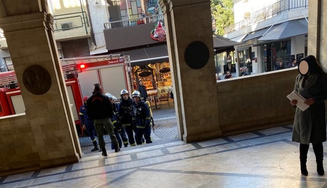 Κρήτη: Έκρηξη στο δημαρχείο Ηρακλείου