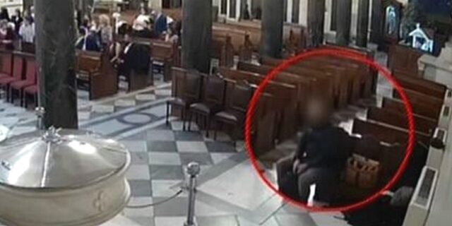 Βίντεο: Μπήκε σε εκκλησία της Αθήνας κι έκλεψε κάμερα φωτογράφου εν ώρα μυστηρίου