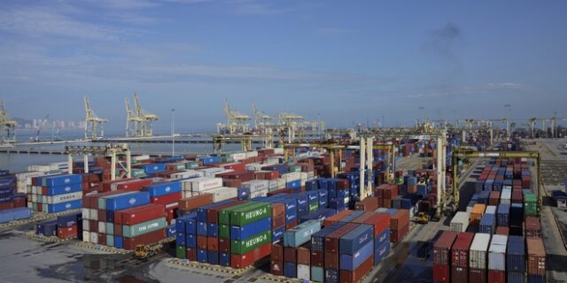Μαλαισία: Πάρτε πίσω τα σκουπίδια σας, δεν είμαστε χωματερή