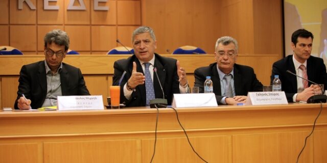 Μεταναστευτικό: Συνάντηση της ΚΕΔΕ με τον υπουργό Ν. Μηταράκη