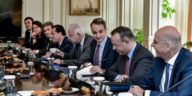Στη Βουλή για τις βάσεις των ΗΠΑ το απόγευμα ο Μητσοτάκης, ενώ ο ΣΥΡΙΖΑ δηλώνει “παρών”