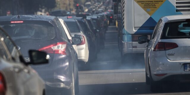 Έρευνα: Οι Έλληνες οι πιο επικίνδυνοι οδηγοί