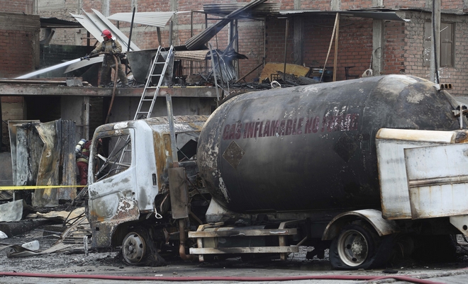 Περού: Στους 15 οι νεκροί από την έκρηξη βυτιοφόρου