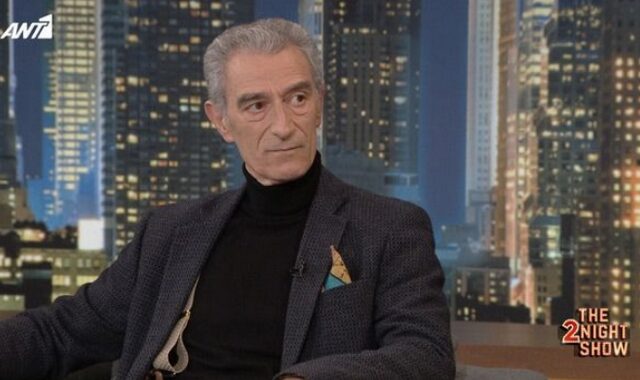 Πολυμενέας – Καφέ της Χαράς: “Είναι ωραίο να κάνεις έναν συμπαθέστατο τσιγκούνη”