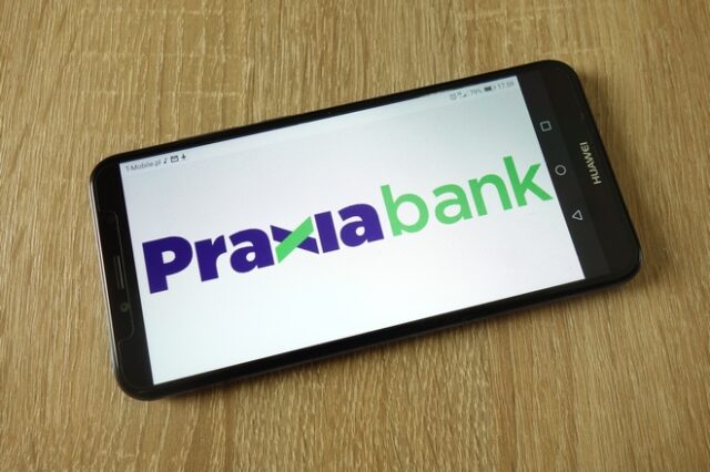 Στη Viva Wallet το 100% της Praxia Bank