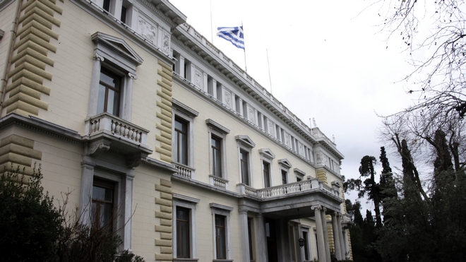 Στις 13 Μαρτίου αναλαμβάνει η νέα Πρόεδρος – Κανονικότατα θα ασκεί τα καθήκοντά του ο Π. Παυλόπουλος