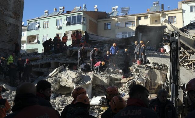 Σεισμός στην Τουρκία: Στους 38 οι νεκροί – Ολοκληρώνεται η επιχείρηση διάσωσης