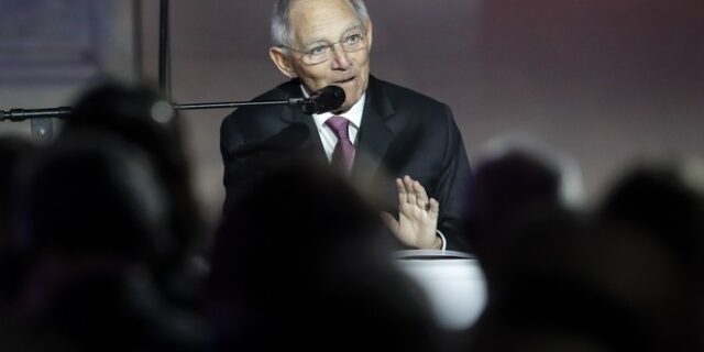 Σόιμπλε: Δεν υπάρχει εναλλακτική από το γερμανογγαλικό σχέδιο