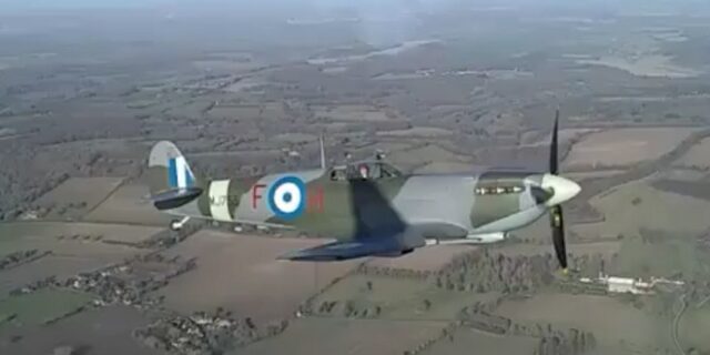 Με επιτυχία η πρώτη δοκιμαστική πτήση του θρυλικού Spitfire MJ755 της ΠΑ