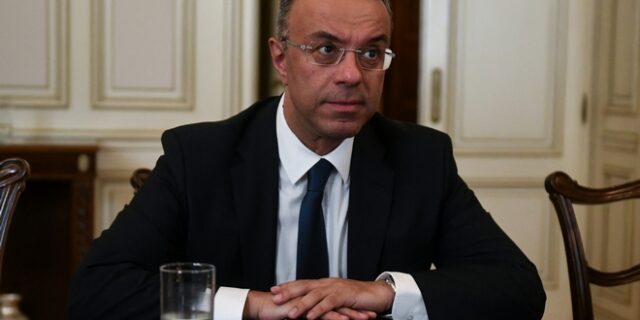 5η αξιολόγηση: Για βελτιωμένες επιδόσεις της οικονομίας μιλούν οι θεσμοί