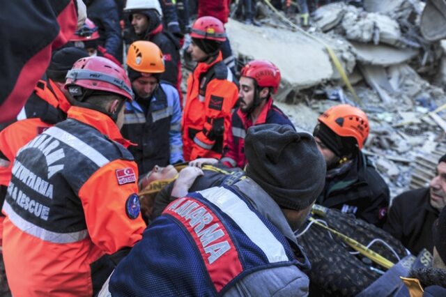 Σεισμοί στην Τουρκία: Εικόνες φρίκης από την “εκδίκηση” της φύσης