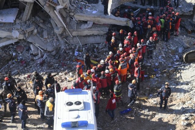 Τουρκία: Ανεβαίνει ο αριθμός των νεκρών από τον σεισμό