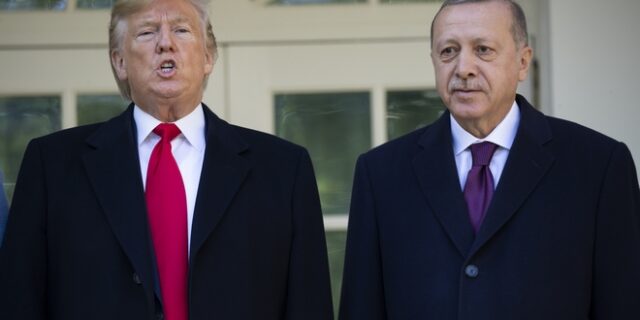 Επικοινωνία Ερντογάν-Τραμπ για τον τερματισμό της κρίσης στο Ιντλίμπ
