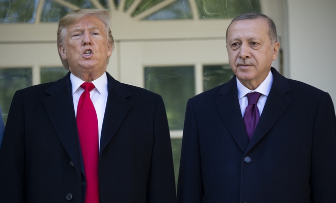 Επικοινωνία Ερντογάν-Τραμπ για τον τερματισμό της κρίσης στο Ιντλίμπ