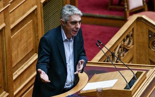 Γ. Τσίπρας: Να ενημερώσει ο υπουργός Άμυνας για το είδος του οπλισμού που στείλαμε στην Ουκρανία