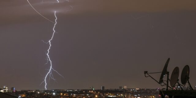 Κακοκαιρία στην Τουρκία: Τουλάχιστον 2 άνθρωποι έχασαν τη ζωή τους
