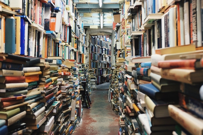 Εκδότες προς Μητσοτάκη: Κρατήστε ανοιχτά τα βιβλιοπωλεία