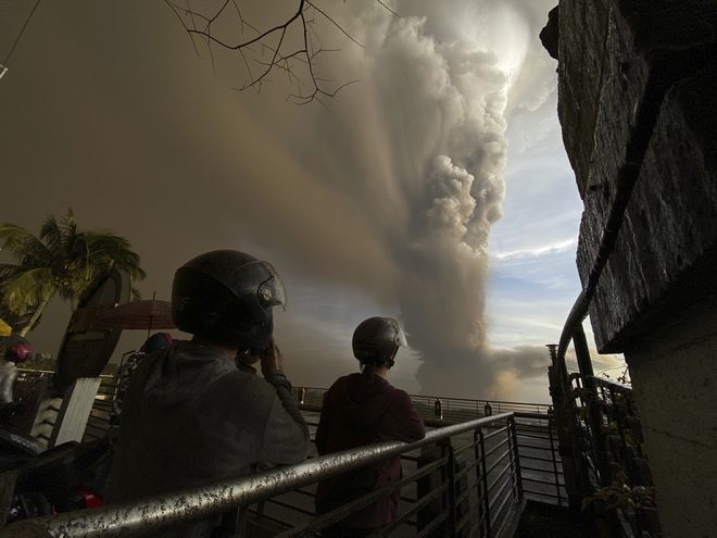 Φιλιππίνες: Έτοιμο να εκραγεί το ηφαίστειο Ταάλ – Απομάκρυνση 8.000 κατοίκων