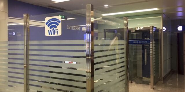 Μετάδραση: Εγκαθιστά Wi-Fi σε νοσοκομεία για την παροχή τηλεδιερμηνείας στους πρόσφυγες